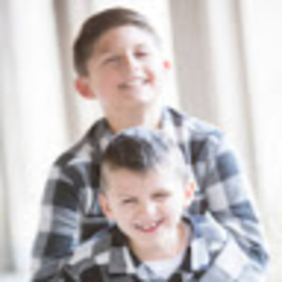 Meet your Posher, Heather - Picture 1 of 1